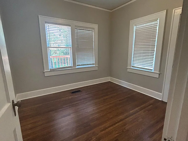 608 N McKinley Ave — Photo 8