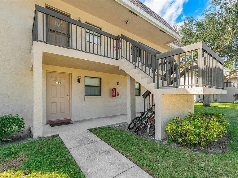 6772 Palmetto Cir S #102 — Photo 9
