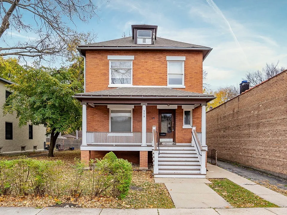 319 Chicago Ave #2