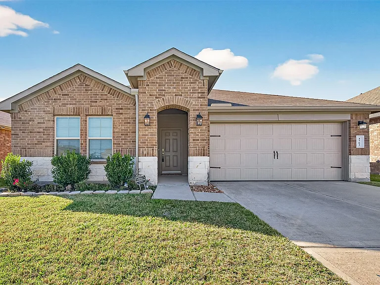 4763 Avellino Base Dr — Photo 2