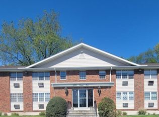 Fairfield Manor, Fairfield, CT 06825