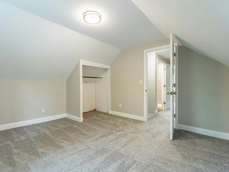 Upstairs bedroom #4