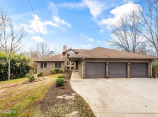 3031 Shadow Brook Dr, Maryville, TN 37803