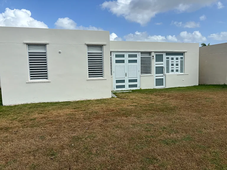 100 Urb La Estancia Calle Nispero #100 — Photo 4