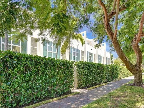 1703 NE 5TH Court #1703, Fort Lauderdale, FL 33301