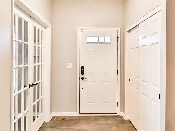 2nd image of 325 Garden Dr