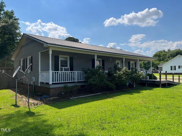 412 State Highway 82, Dunn, NC 28334