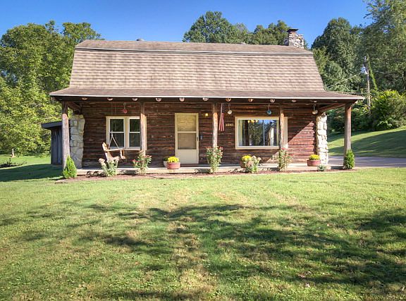 4th image of 4340 Ireland Dr