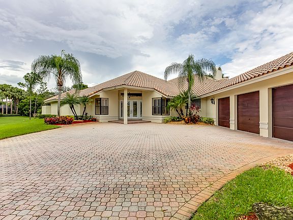 2nd image of 7811 Galleon Ct