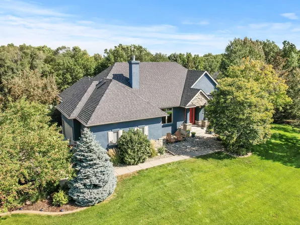 9662 51st St N, Lake Elmo, MN 55042