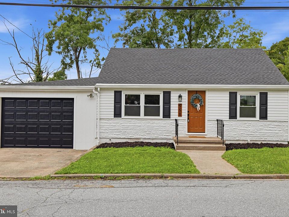 1st image of 551 West Dr