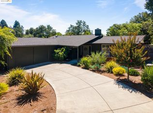 2041 Hidden Valley Dr, Santa Rosa, CA 95404