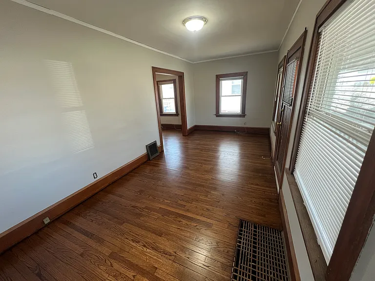115 27th Street Dr SE — Photo 3