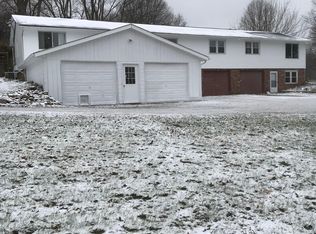 2681 Greenbranch Rd NW #1, Uniontown, OH 44685