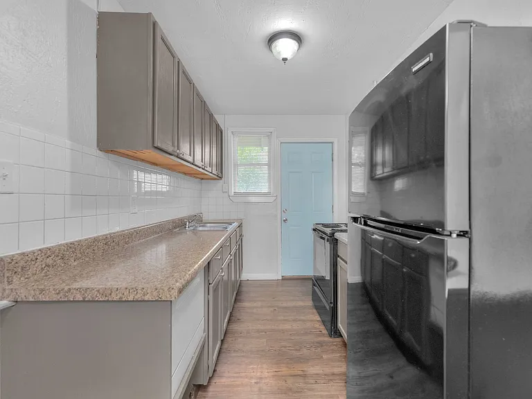 2101 W Romana St — Photo 16