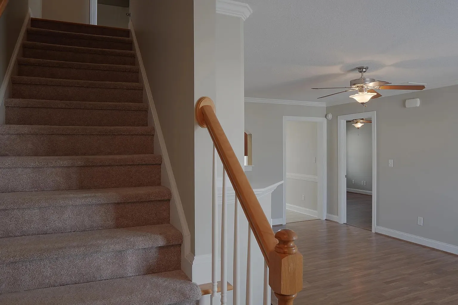 3 bed, 3.5 bath, 1945 sqft, $1,900 — Photo 4