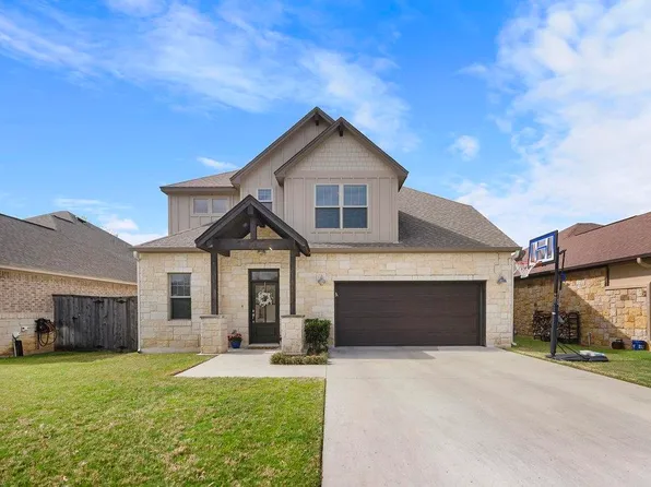 307 Limestone Street, Meadowlakes, TX 78654