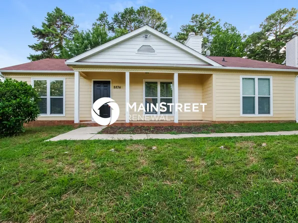 8834 Royal Scot Ln, Charlotte, NC 28227