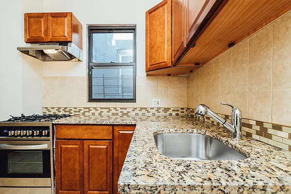 Rented by Nooklyn NYC LLC | media 27