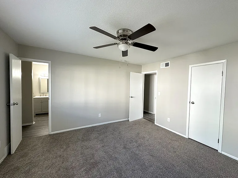 Maple Hills Apartments — Photo 19