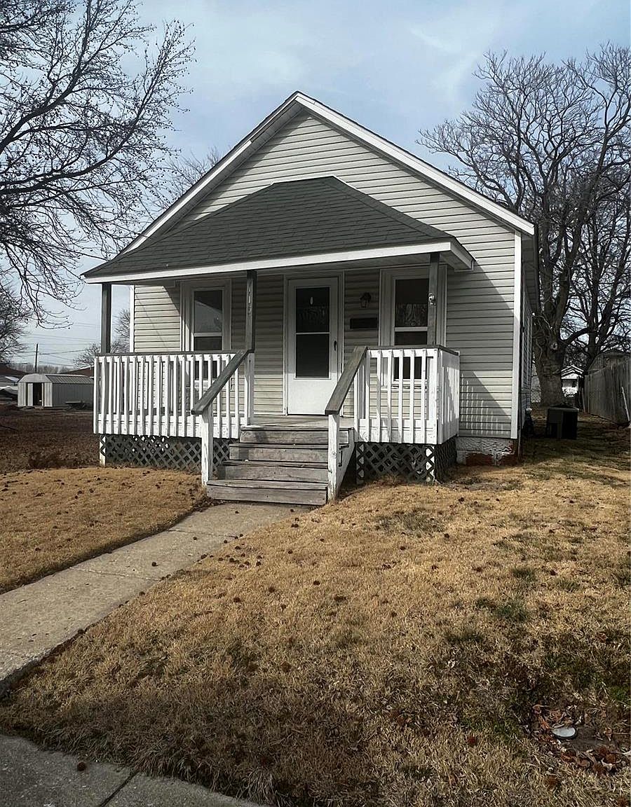 115 W Maple St, Hartford, IL 62048 Zillow