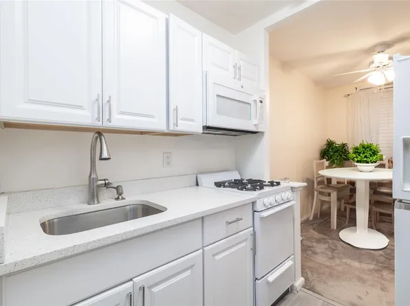 16 Main Street #2Y, East Rockaway, NY 11518