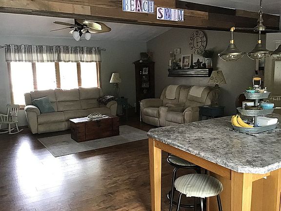 4th image of 411 Shady Ln