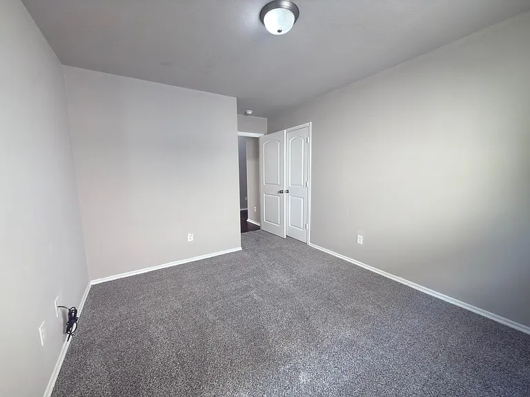 1975 Briar Grove Dr — Photo 10