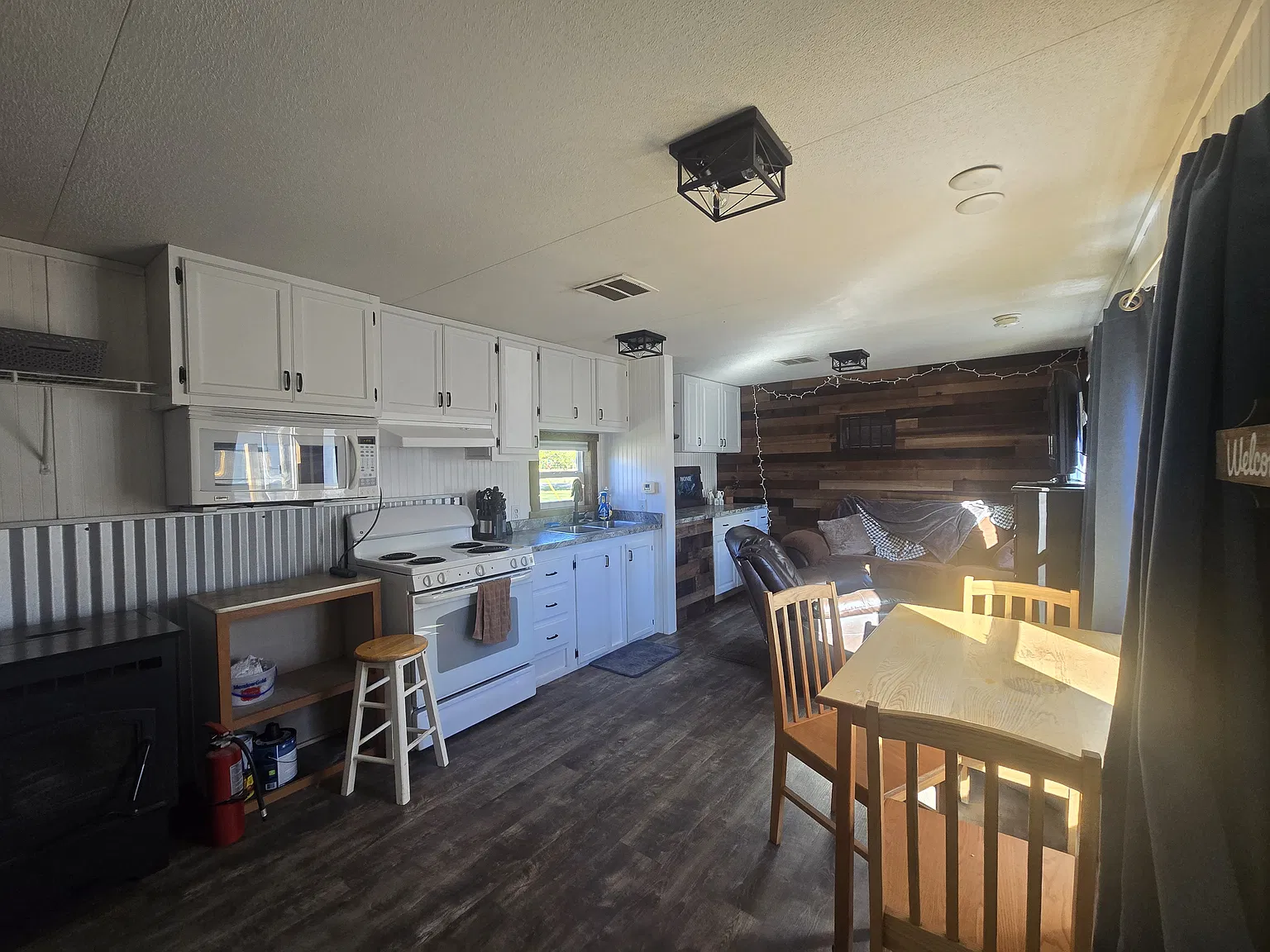 1 bed, 400 sqft, $950 — Photo 2