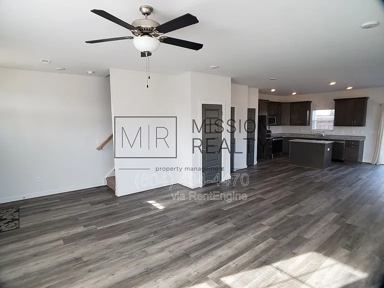 4509 Josephine Ln — Photo 6