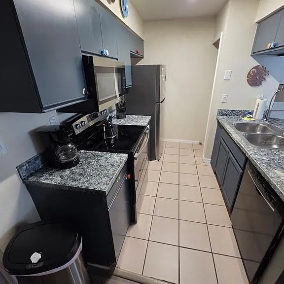 2751 N Poinciana Blvd #30 — Photo 10