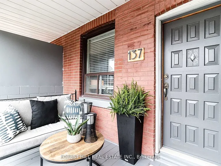 137 Earlscourt Ave #MAIN — Photo 1