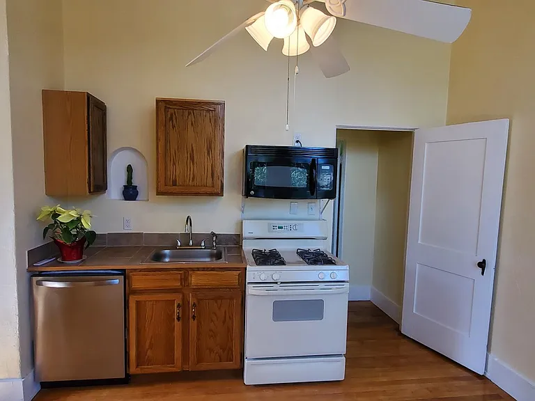 310 Center Ave #200 — Photo 10