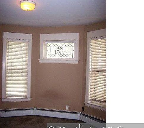 4th image of 647 Lincoln Avenue