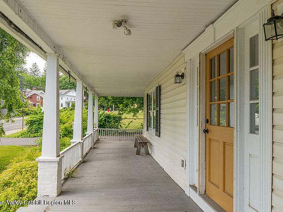 2nd image of 1400 Albany Avenue