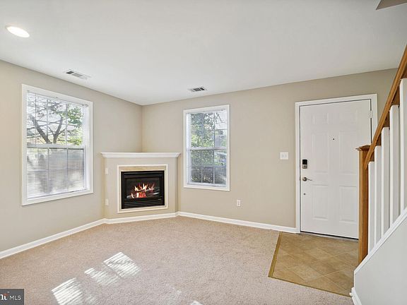 4th image of 508 Crabb Ave