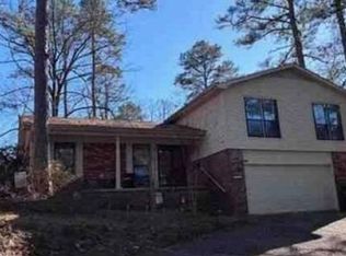 8215 Evergreen Dr, Little Rock, AR 72227