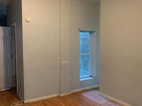 5th image of 2511 W Baltimore St