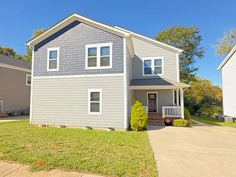 5 bed, 3.5 bath, 2882 sqft, $2,100 — Photo 1