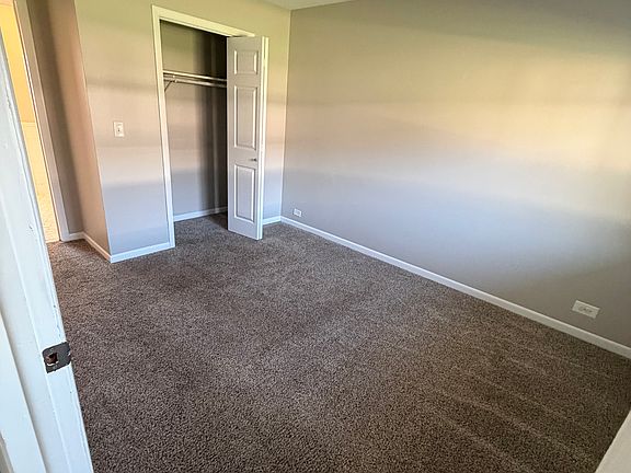 3rd image of 10700 S Roberts Rd #1A