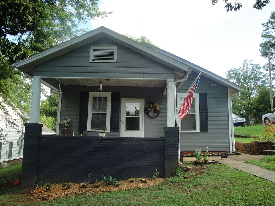 Front of the house 
