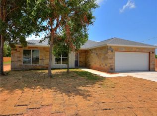 115 Naalehu Ct, Bastrop, TX 78602