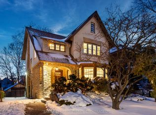 16 Palisades, Toronto, ON M6S 2W8