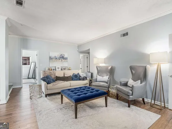5245 Chemin De Vie, Sandy Springs, GA 30342