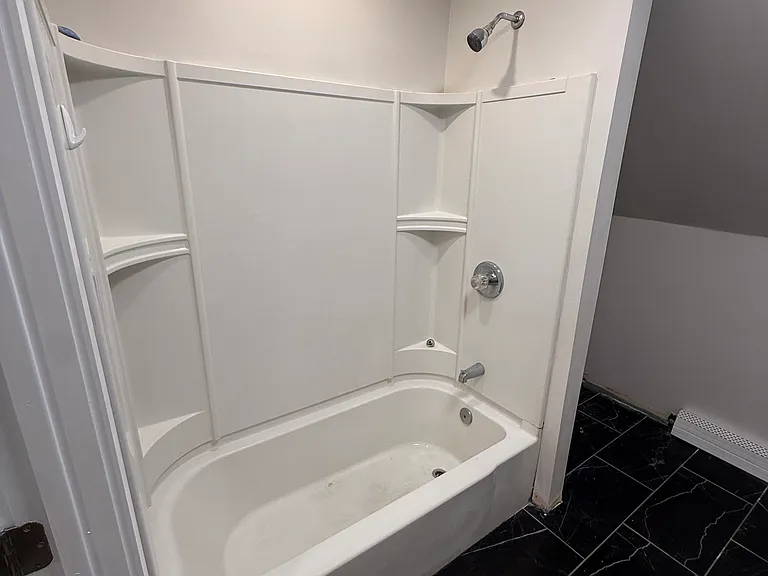 209 Central Ave #4 — Photo 10
