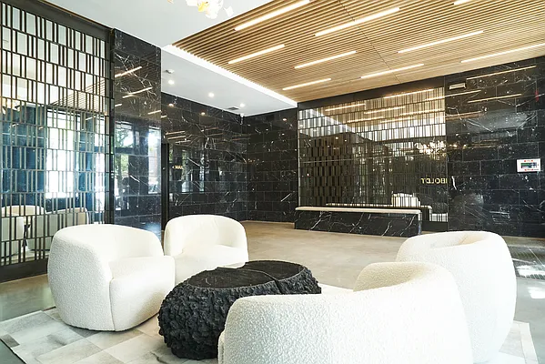 Rented by Lodger Corp | media 50