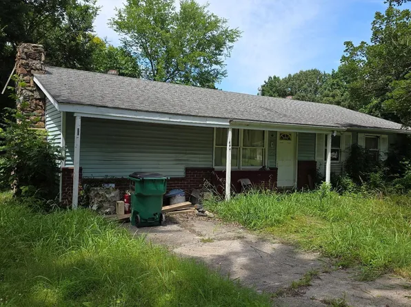 415 Walnut St, Flippin, AR 72634