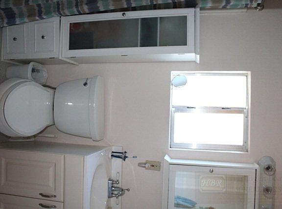 4th image of 13813 Park Pl
