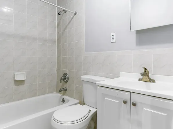 27 Pulaski Street image 7 of 13