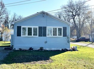 6772 Lakeshore Dr, Castile, NY 14427